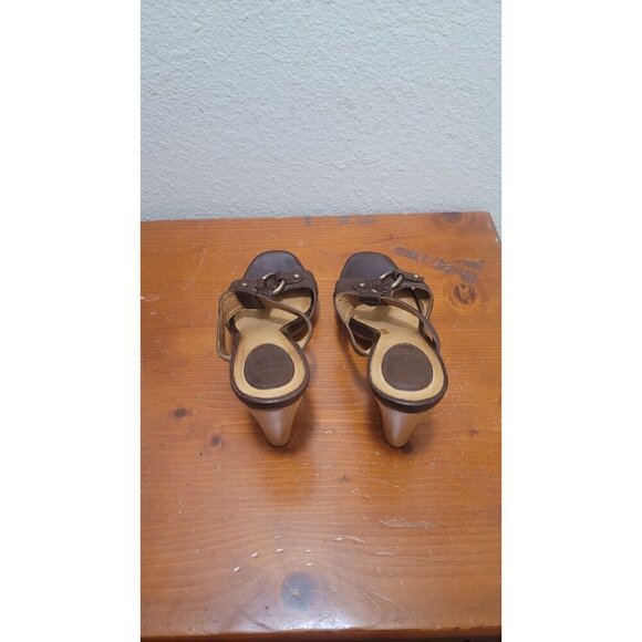 Frye gerry slide Brown Leather Heeled Sandals With Buckle Accents - Size 7.5 - Picture 5 of 11